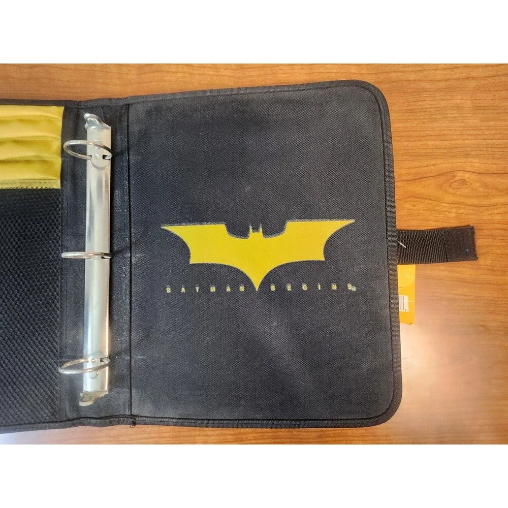Batman Begins DC Comics 3 Ring Zip Vinyl Back To School Notebook Binder NWT